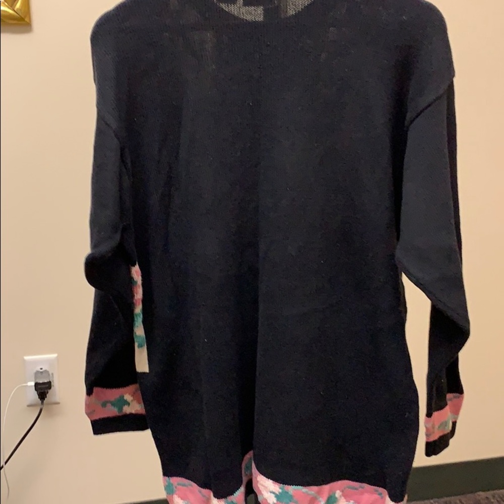 Sweater - Picture 4 of 4
